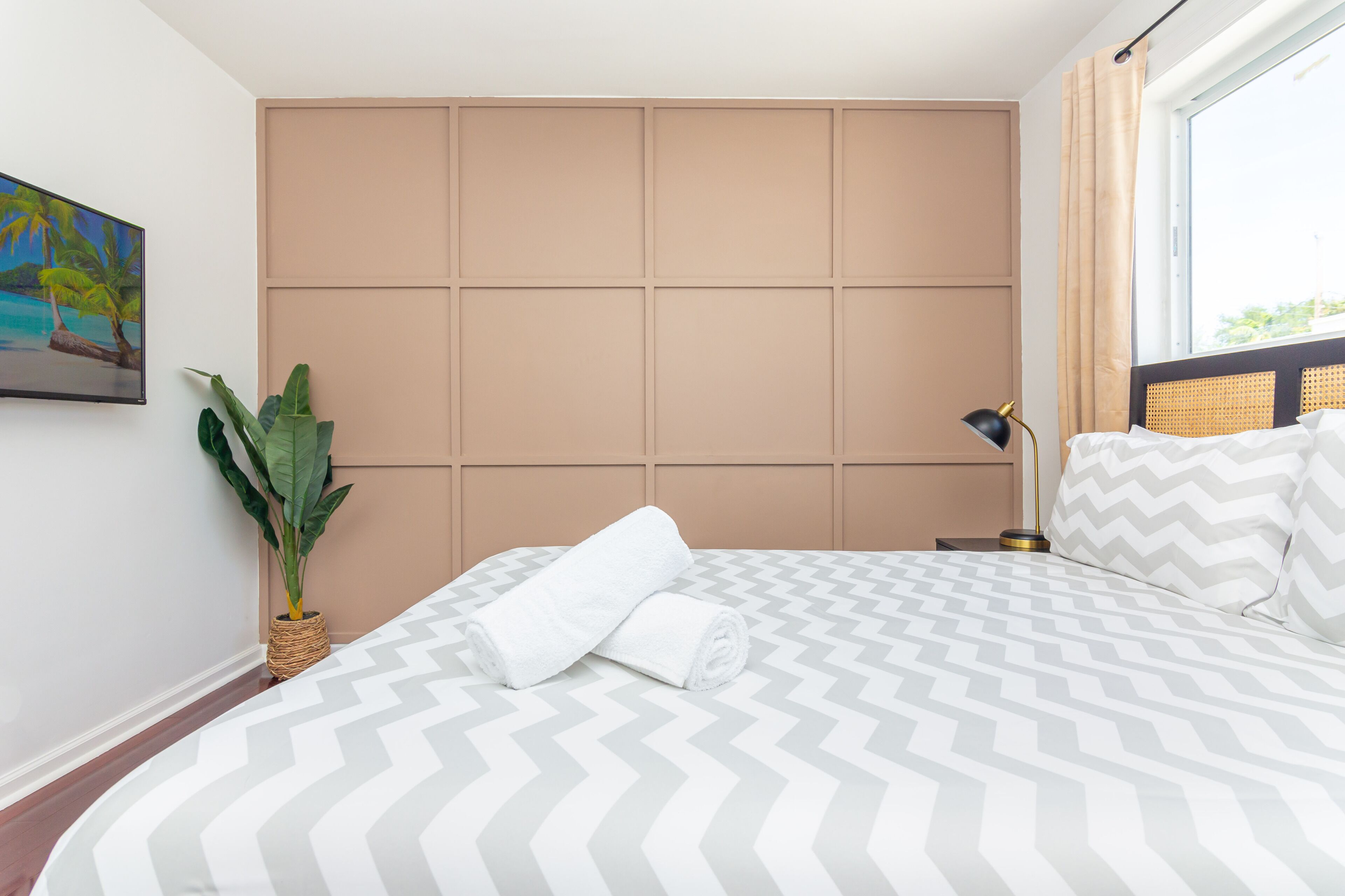 Relaxing Oasis in Hollywood