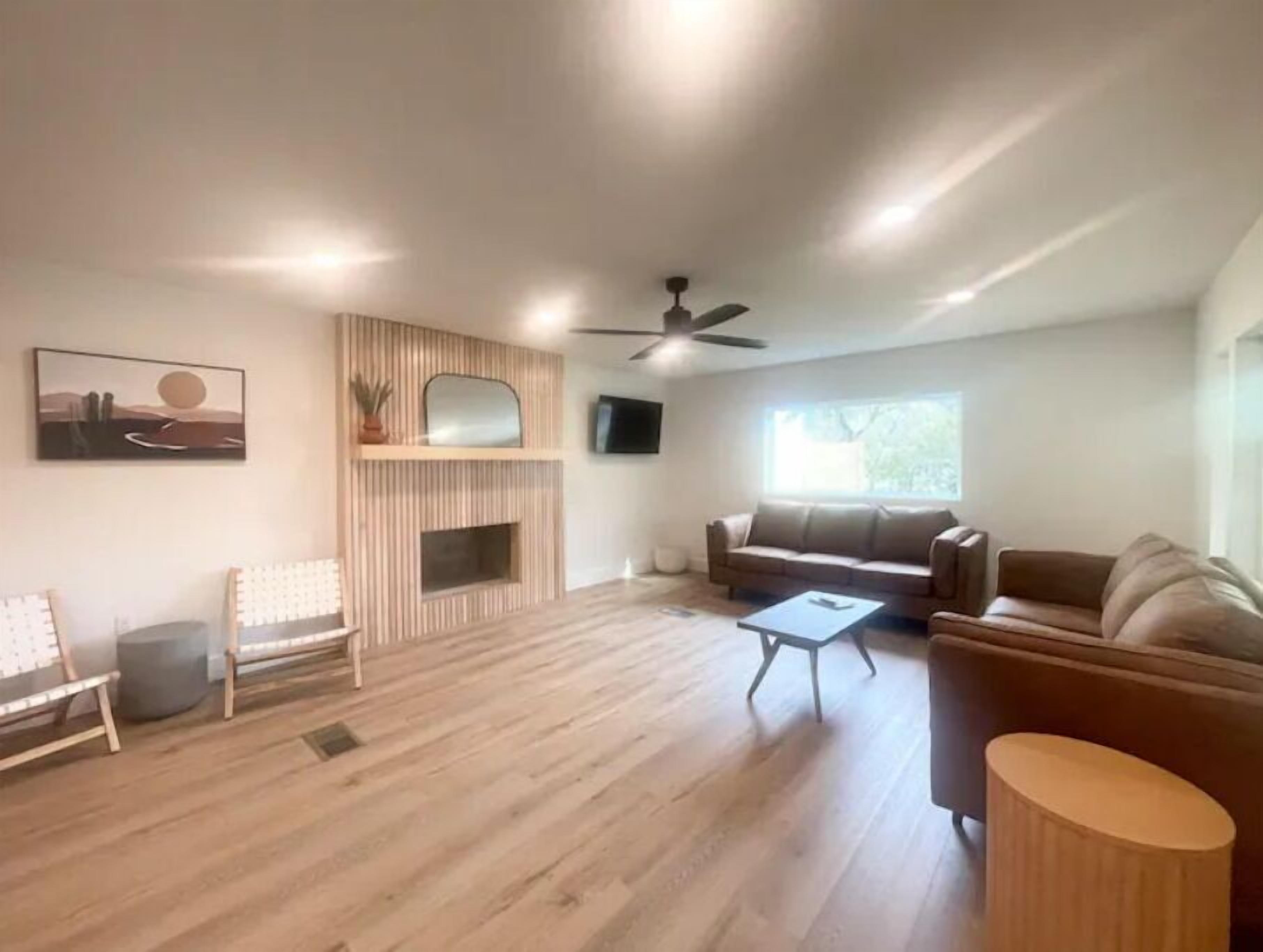 New Mid-Century Waterfront Escape on Lake Travis w/Pickleball court and 4 acres!