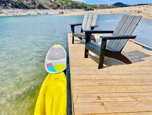 Chaise longue, serviettes de plage