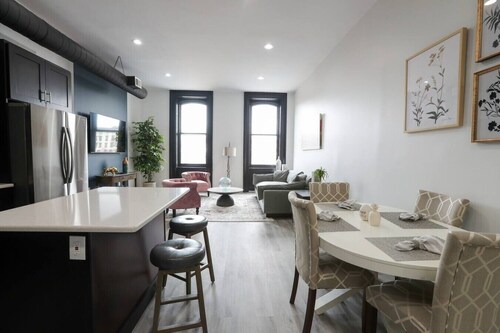 3B Stay in Downtown Easton 2BR