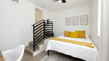 3 chambres, coffres-forts dans les chambres, bureau