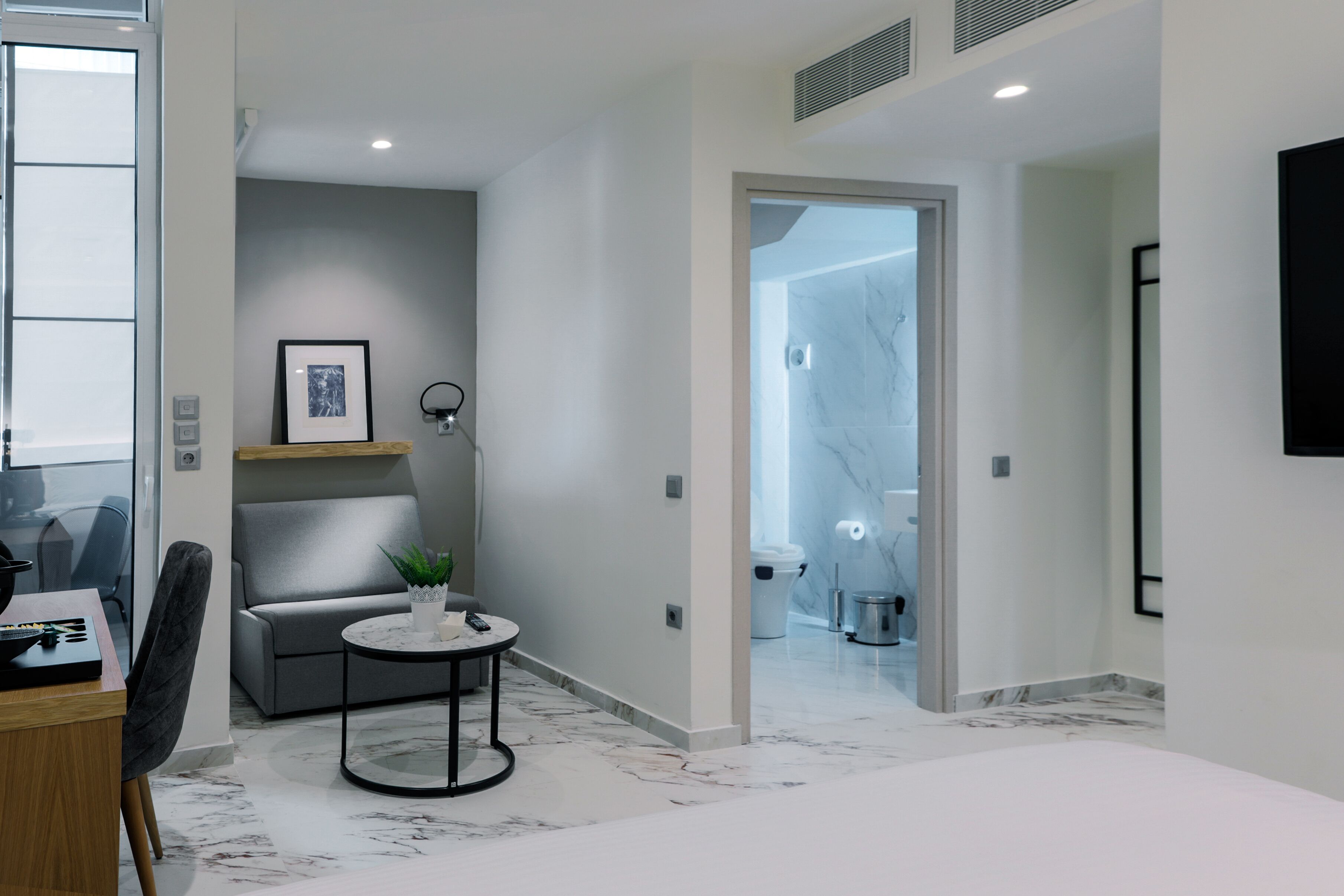 Urban Frame Acropolis 