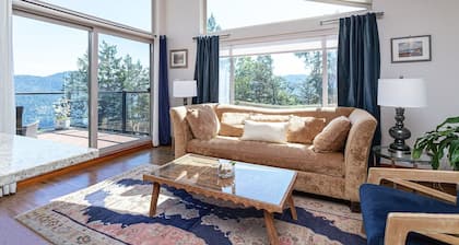 Two-Bed Cabin – Breathtaking Fjord View at the Summit House.