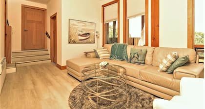 Panoramic Suite – Breathtaking Fjord View, Summit House.