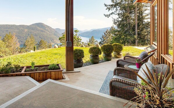 Terrace/patio - Panoramic Suite – Breathtaking Fjord View, Summit House. (Malahat)