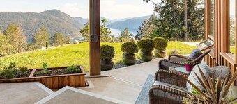Panoramic Suite  – Breathtaking Fjord View, Summit House.