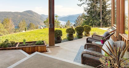 Panoramic Suite – Breathtaking Fjord View, Summit House.