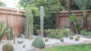 Jardines del alojamiento
