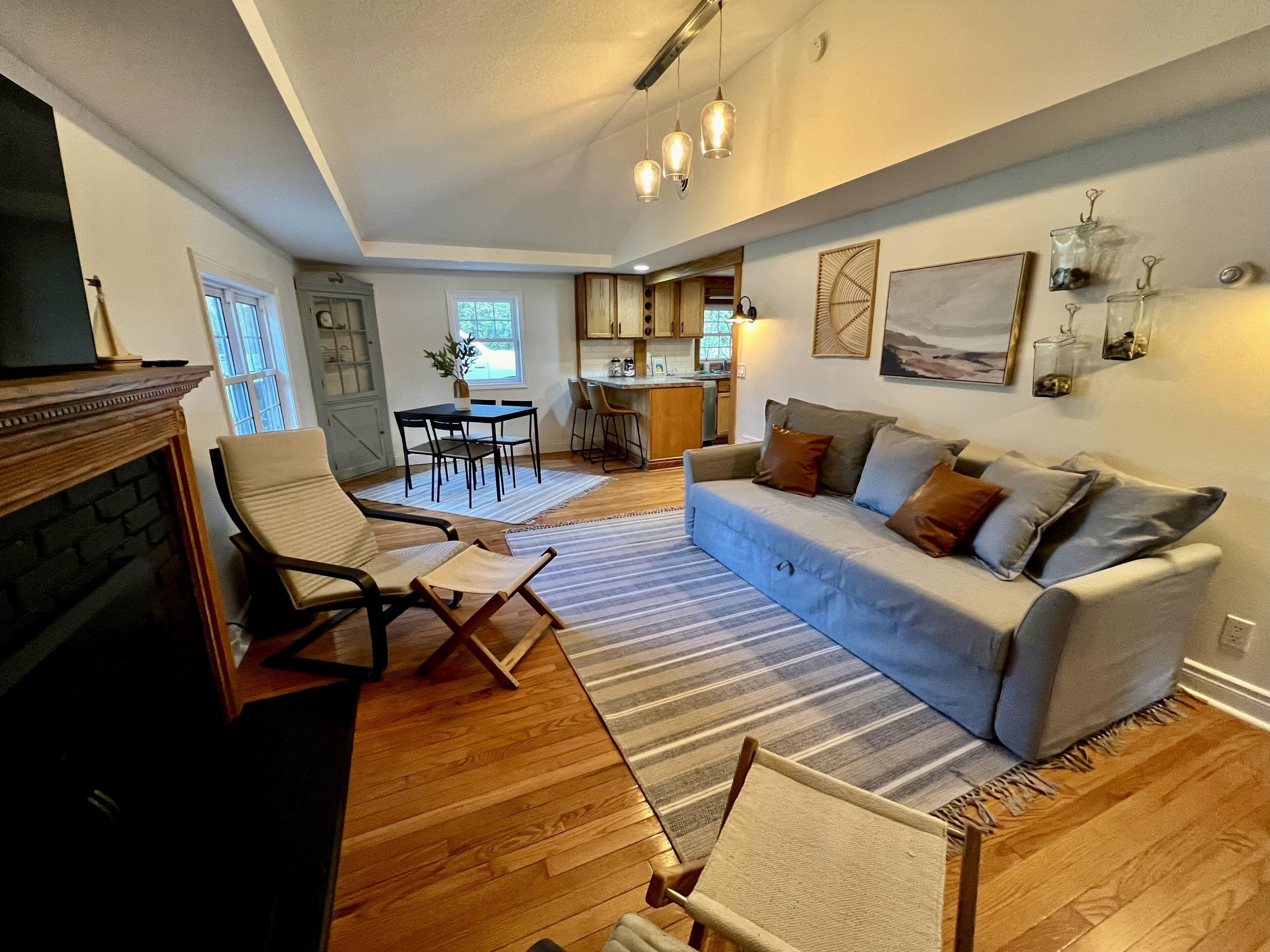 Cute Cottage Steps from the shores of Torch Lake-- the perfect family getaway