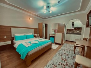 Twin Room | Down comforters, iron/ironing board, free WiFi, bed sheets