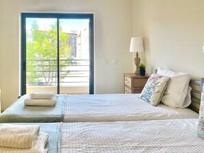 3 quartos, escrivaninha, berço de viagem, Wi-Fi de cortesia