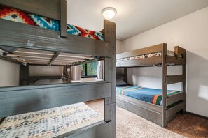 3 chambres, bureau, lit parapluie, Wi-Fi