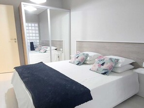 2 quartos, ferros/tábuas de passar roupa, Wi-Fi, roupa de cama
