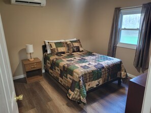 3 bedrooms, bed sheets