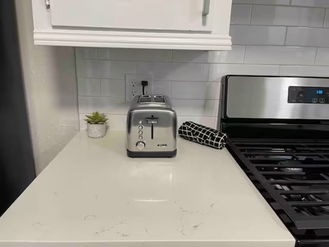 Baytown 3BR with Pool, Game Room, King Bed & WiFi!