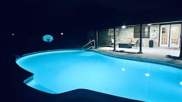 Utomhuspool