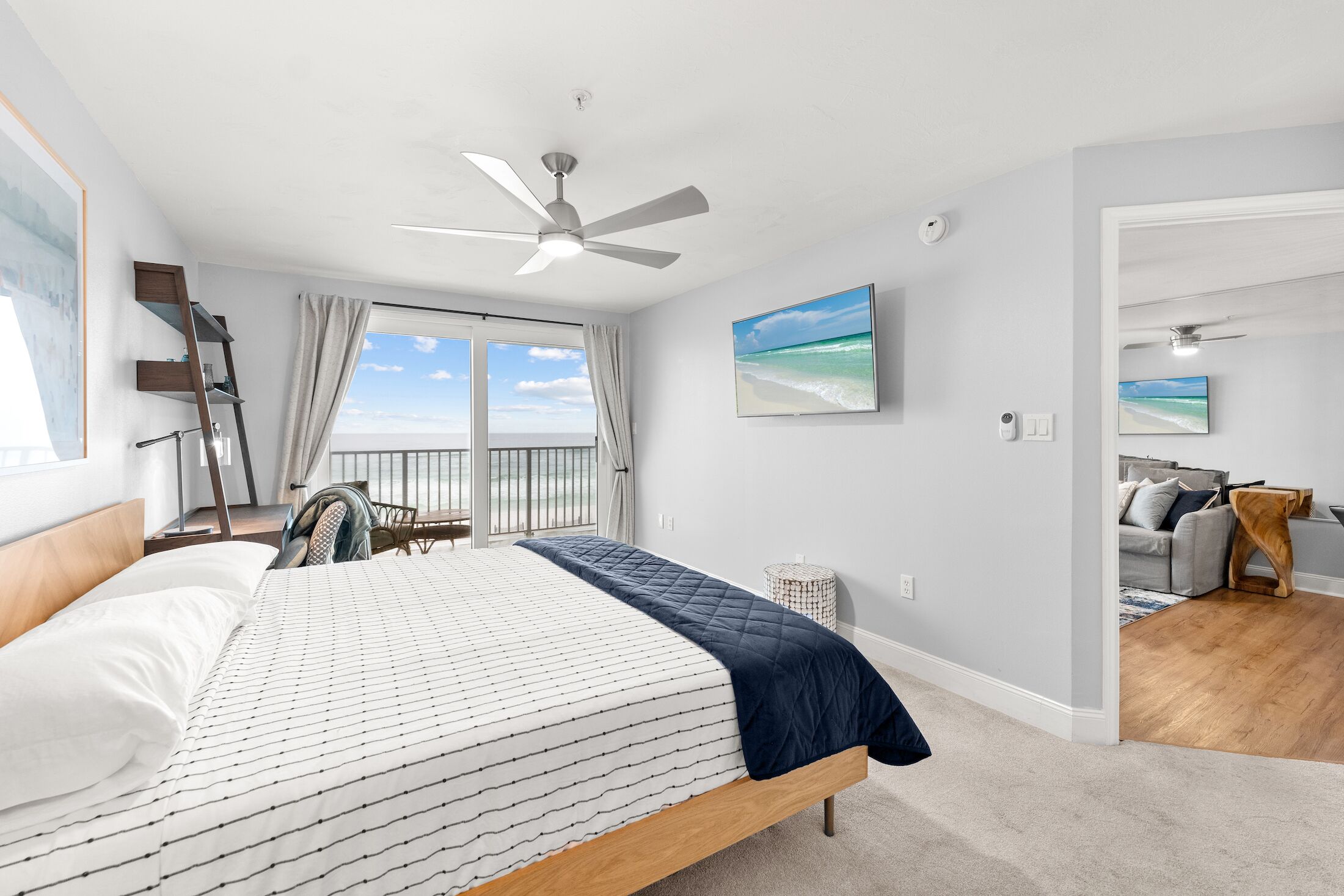 2 slaapkamers, een bureau, een strijkplank/strijkijzer, gratis wifi