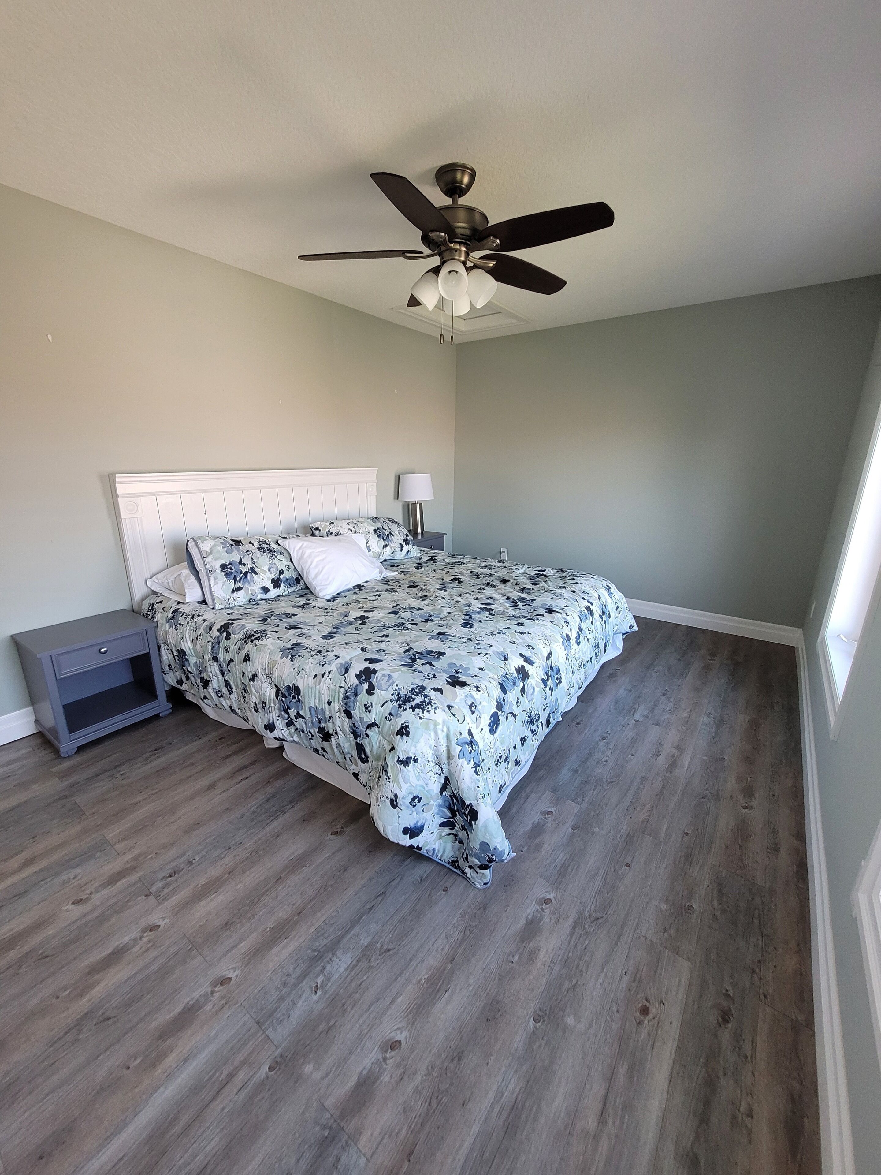 Four Season Home with Private Lake Erie Beachfront