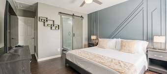 Premium Townhome #D w/ 2 King Beds & Luxury Baths