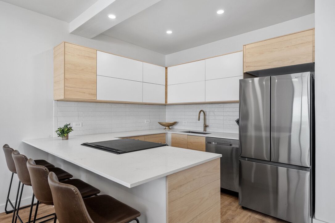 Refrigerador, microondas, horno y parrilla de estufa 