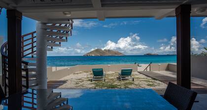Villa Rayon de Soleil | Beach Front - Located in Beautiful Flamands with Concierge Services