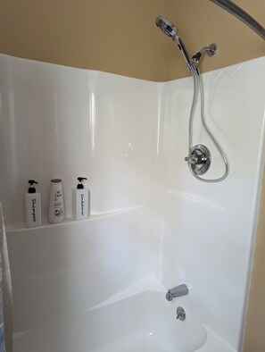 Hair dryer, towels, soap, shampoo - At Ease Hidden Treasure (Troy)