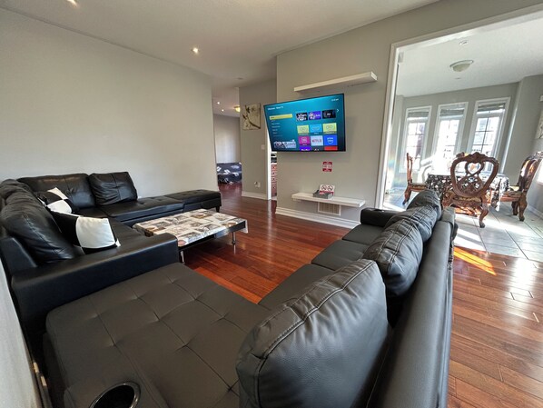 Télévision, cheminée