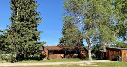 Camas Creek Cabin