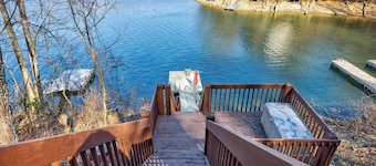 Sleeps 12 Lake Front Cabins Private Dock Hot Tub Pet Friendly