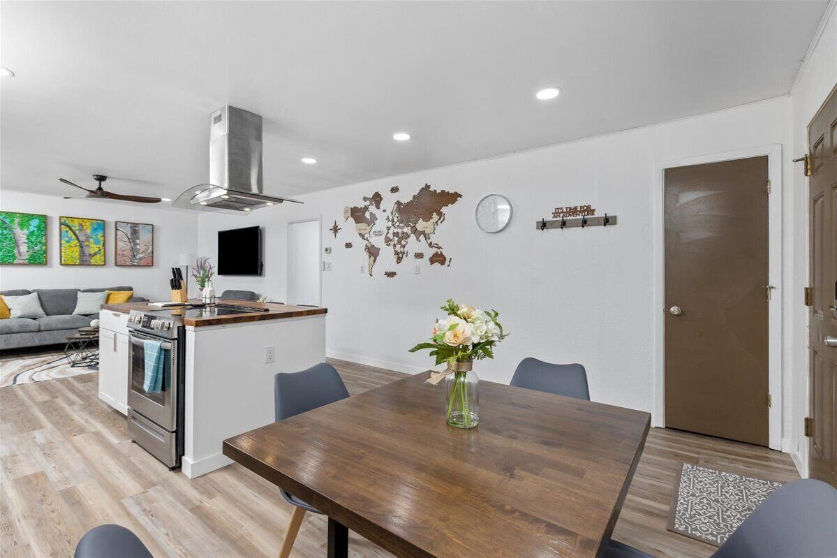 Eternal Leaves - Elegant & Relaxing UMED Home