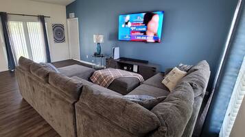 Smart TV, computer monitors