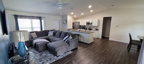 Cozy crib to unwind and relax with the family