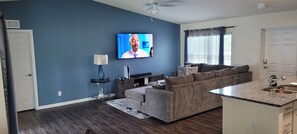 Smart TV, computer monitors
