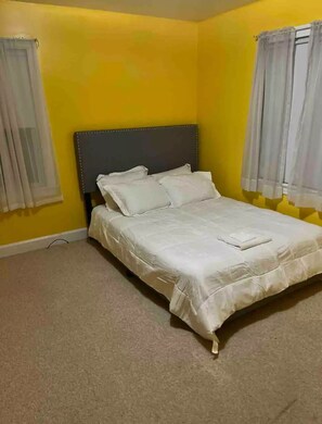 3 bedrooms, WiFi, bed sheets