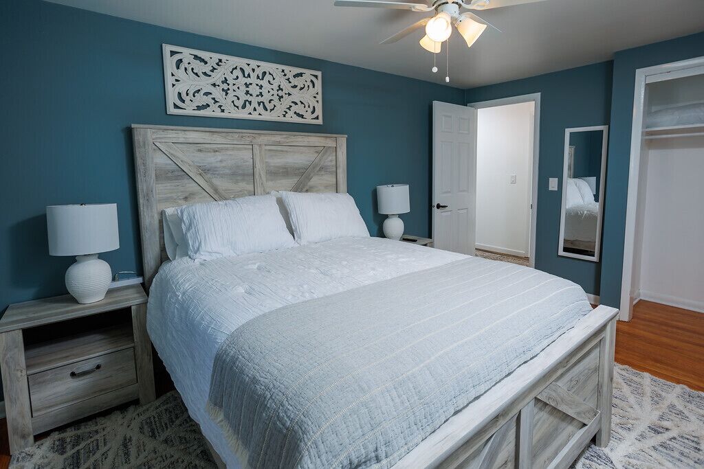 Curly's Corner Casa - Steps from Lambeau Field