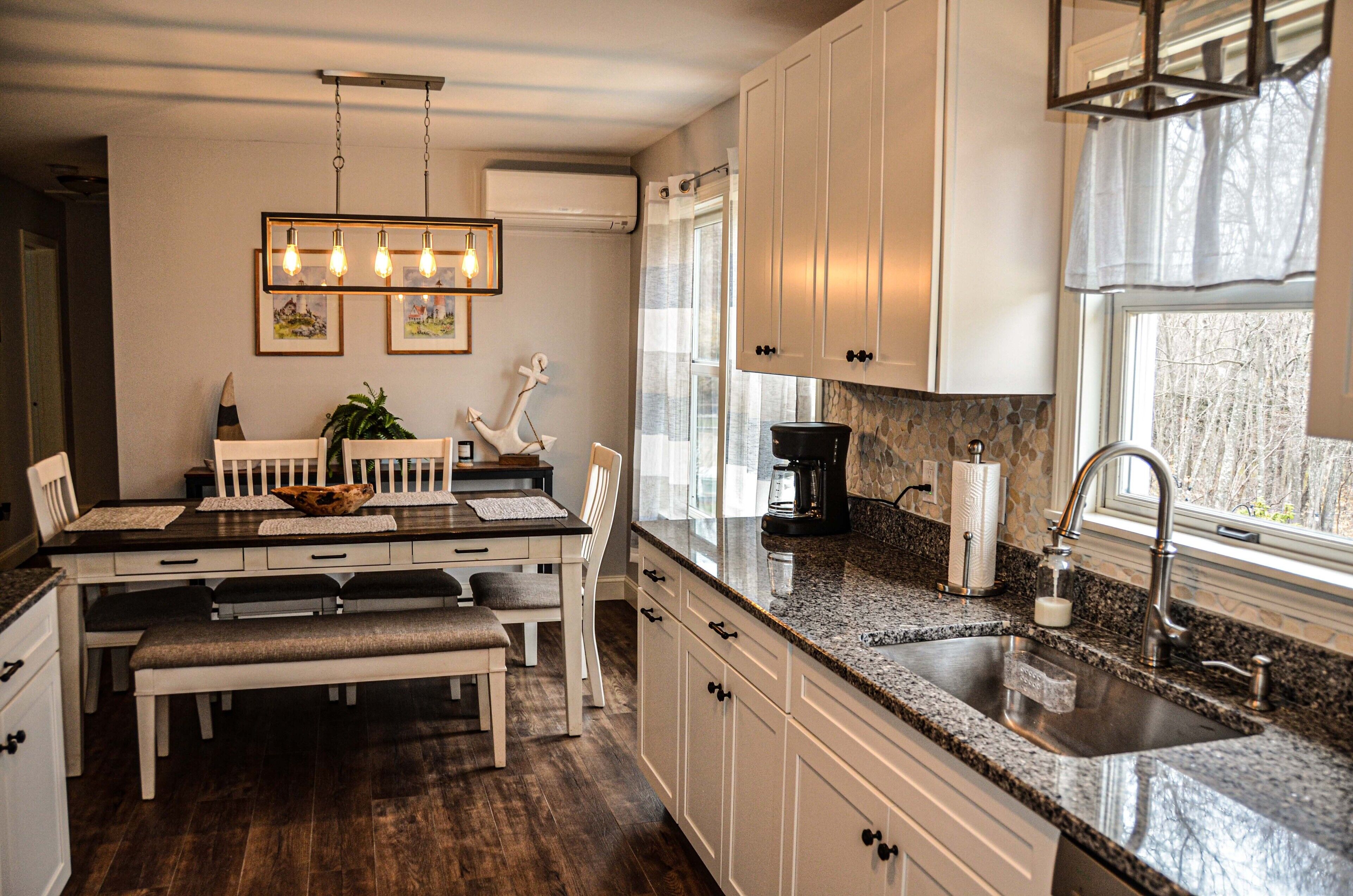 Cozy Mystic Home - Near Downtown Mystic & Casinos