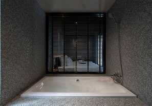 Premium Room, 1 Large Twin Bed | Bathroom | Free toiletries, hair dryer - EXII HOTEL (Nonthaburi)