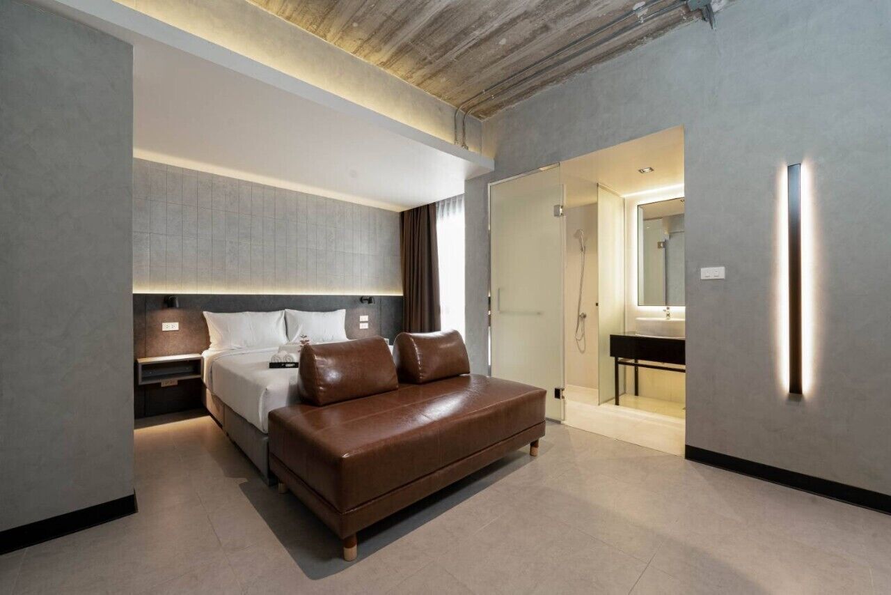 In-room safe, laptop workspace, blackout drapes, free WiFi