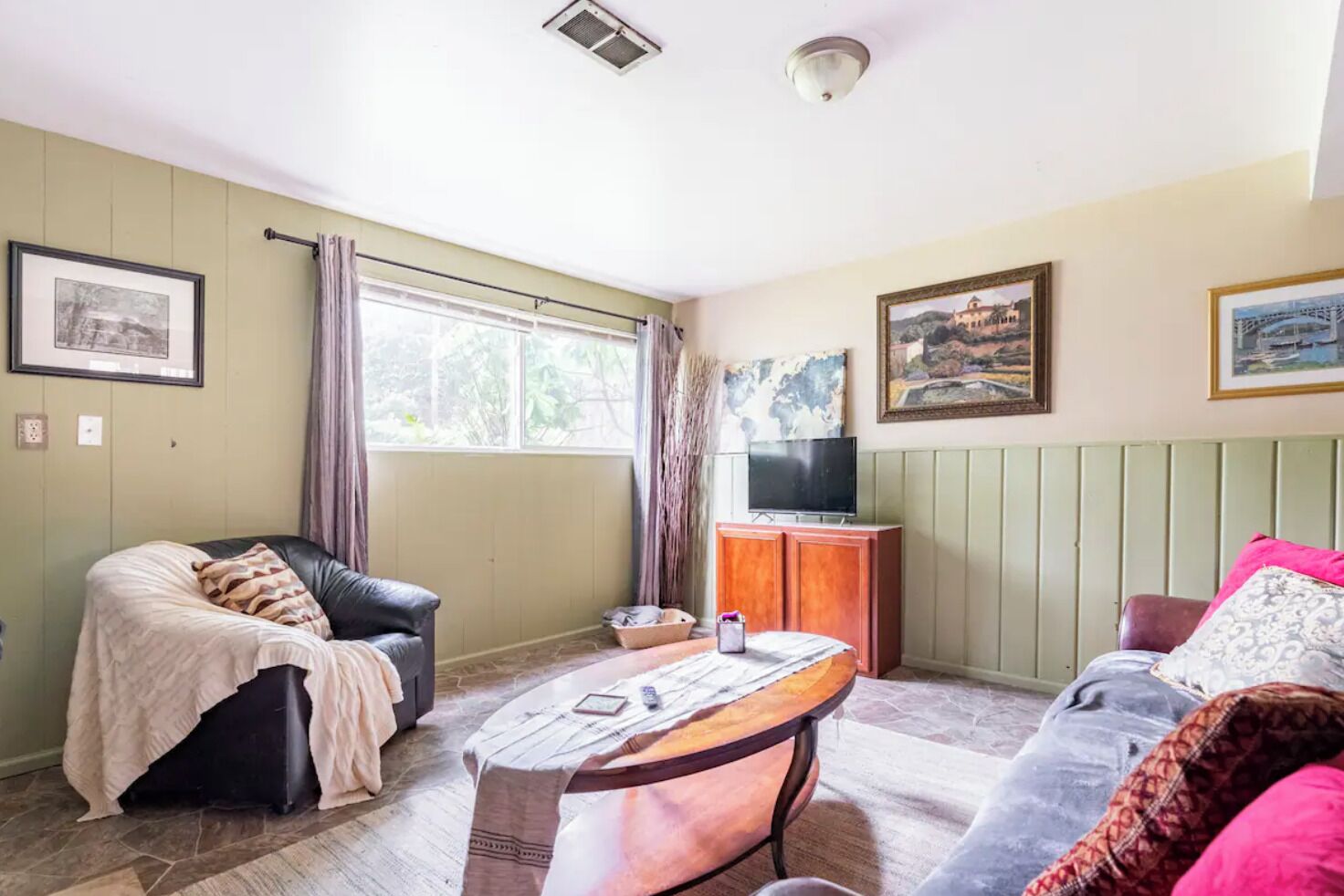 Cozy Hideaway / Forest Refresh / Family Retreat