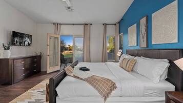 6 bedrooms, iron/ironing board, travel cot, free WiFi
