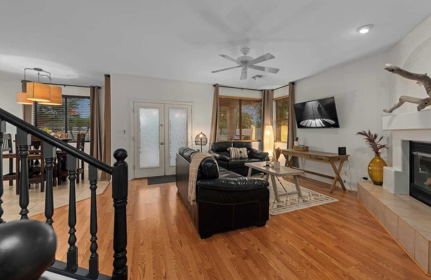 Smart TV, fireplace, offices