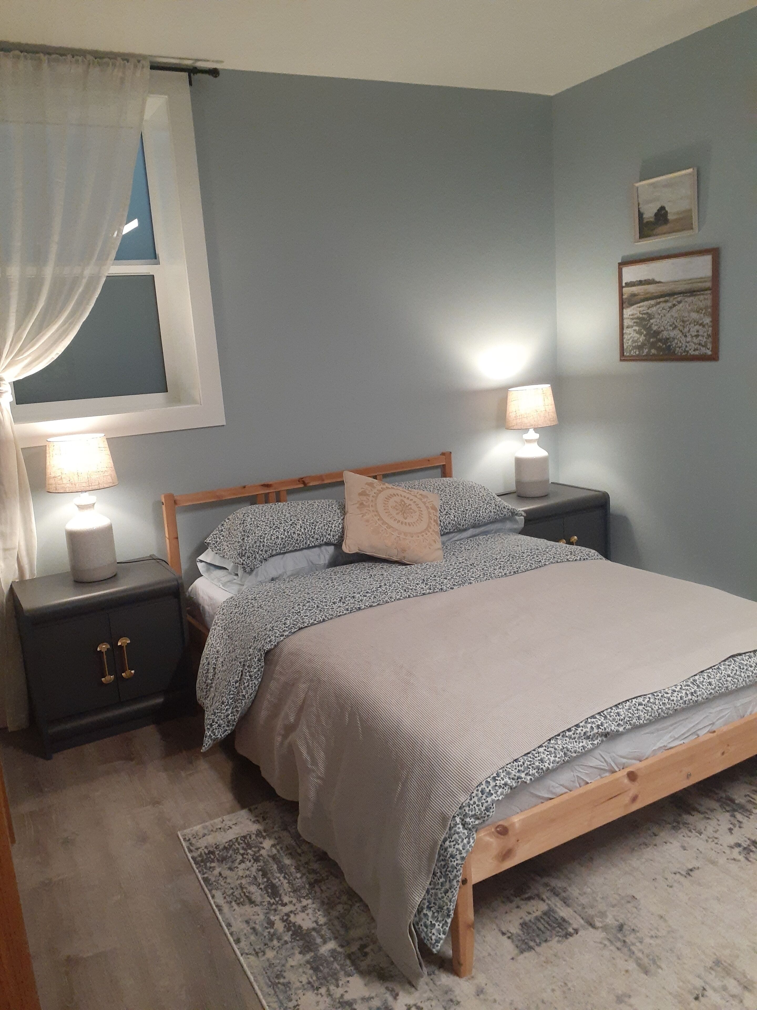 Modern Island Getaway - Private Room in Shared Home