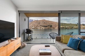 TV, video games - Loft Bach - Totara (close to town with lake views) (Queenstown)