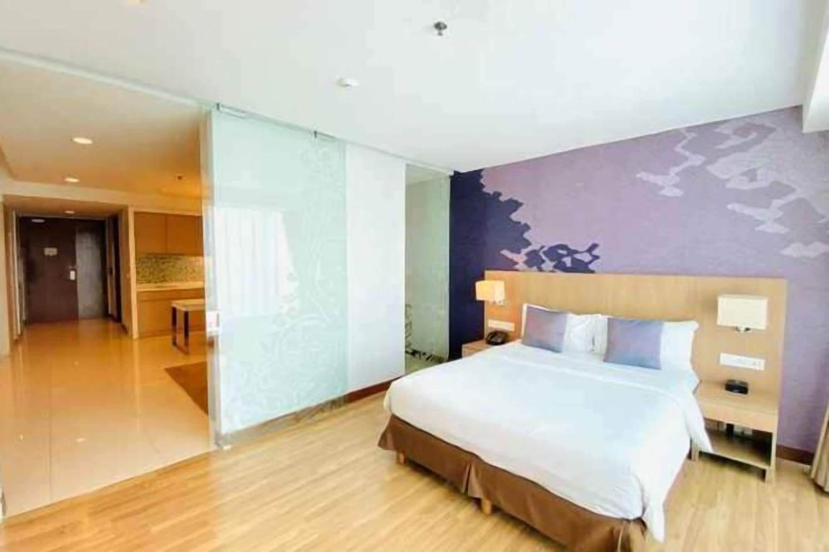 Minibar, in-room safe, blackout curtains, iron/ironing board