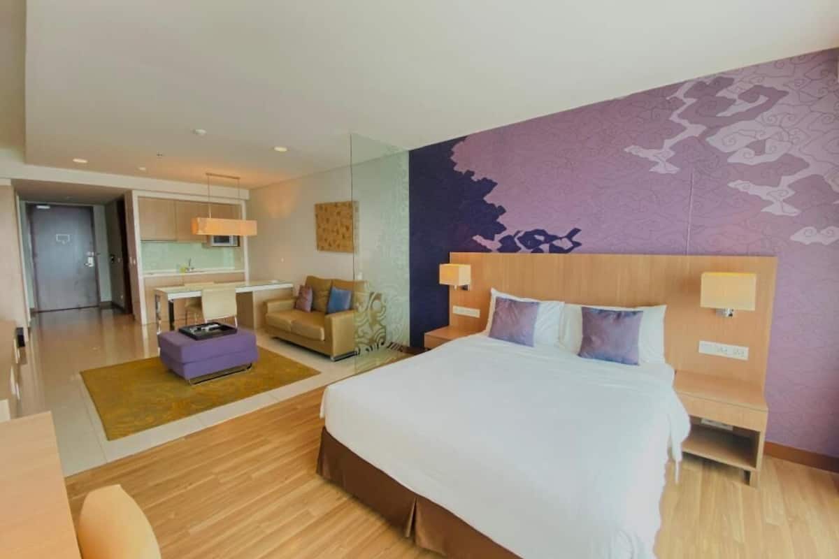 Minibar, in-room safe, blackout curtains, iron/ironing board