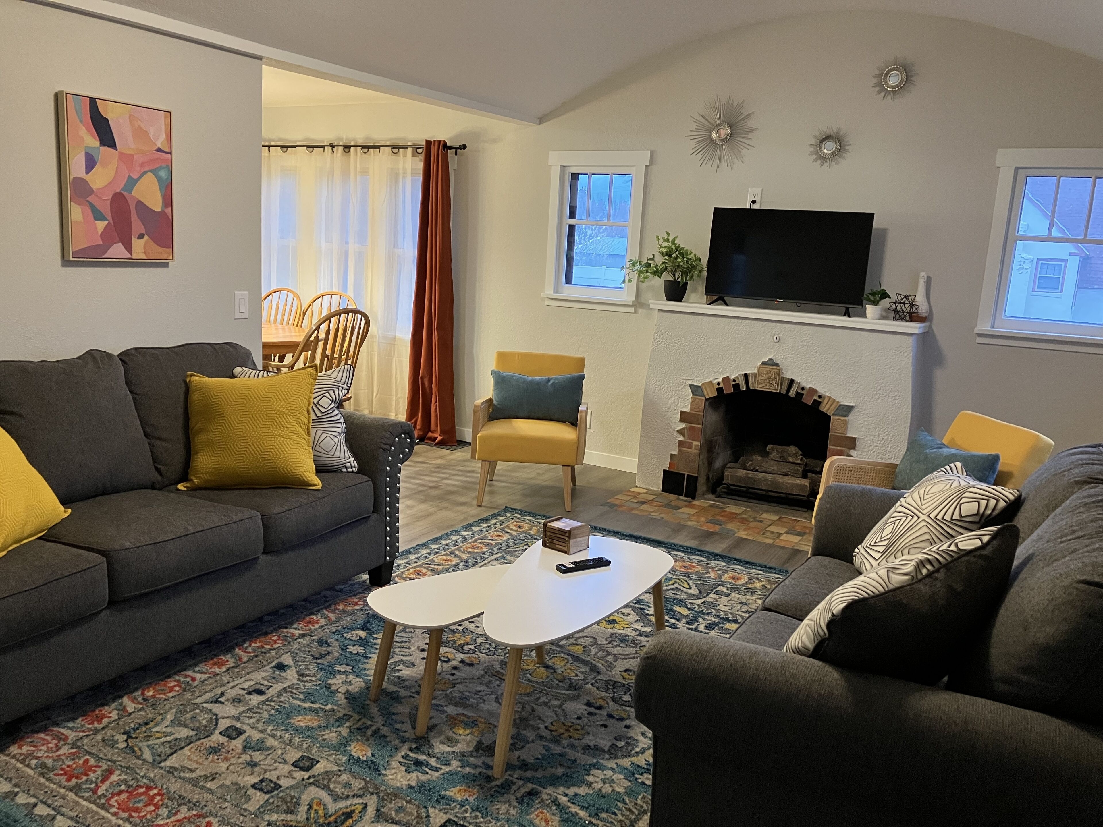 Newly Renovated Central Bungalow