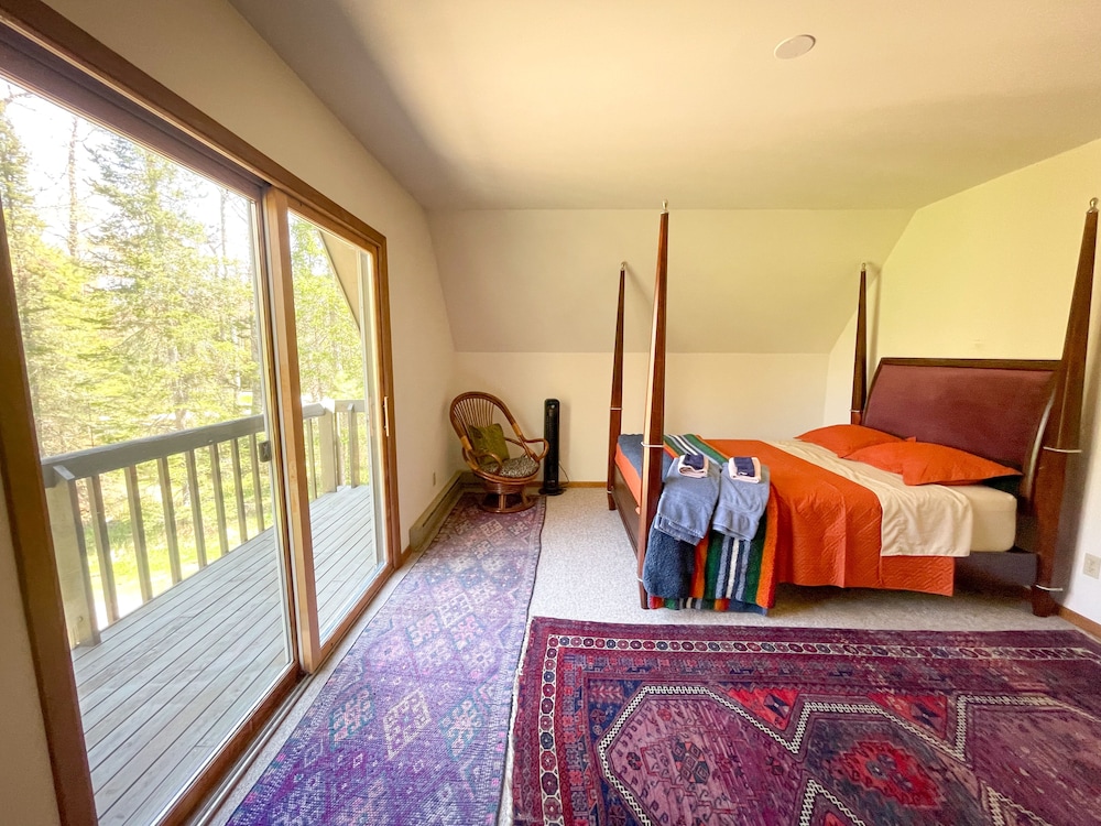 Moss Creek Cabin in the woods on Madeline Island La Pointe Vrbo