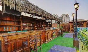 Restaurant - Treebo De Grandeur Anand Nagar (Thane)