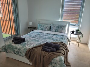 2 bedrooms, iron/ironing board, free WiFi, bed sheets