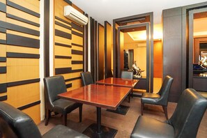 Meeting facility - Istana Permata Ngagel (Surabaya)